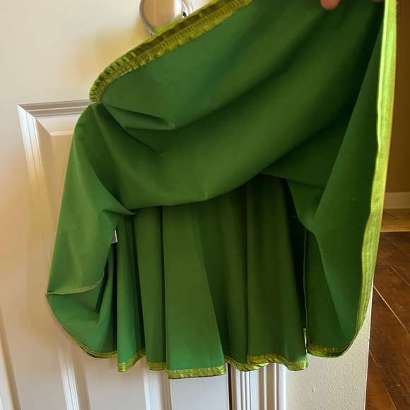 Metallic Green Flare Pleated Mini Skater Skirt. Size Small - Picture 6 of 8